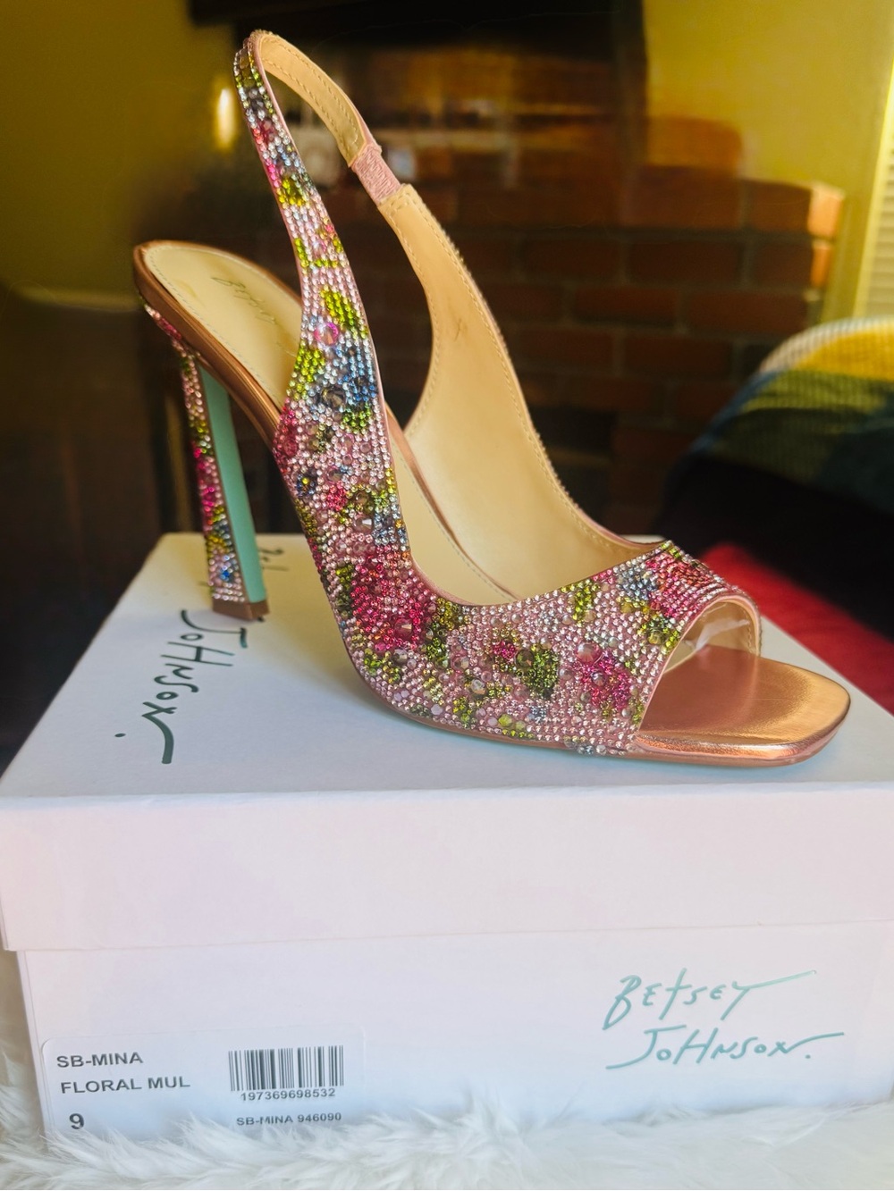Betsey Johnson Embellished Pink Floral Slingback Heels - Picture 3 of 3
